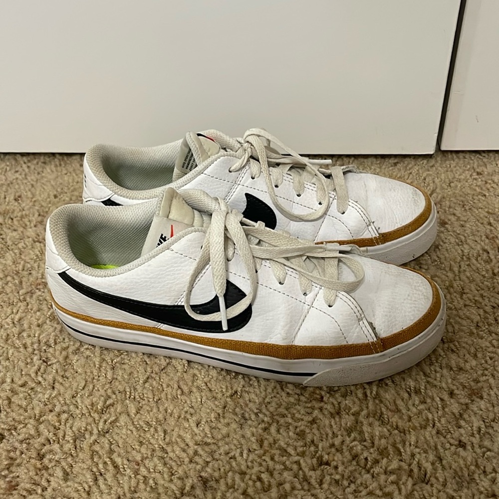 Nike low blazers